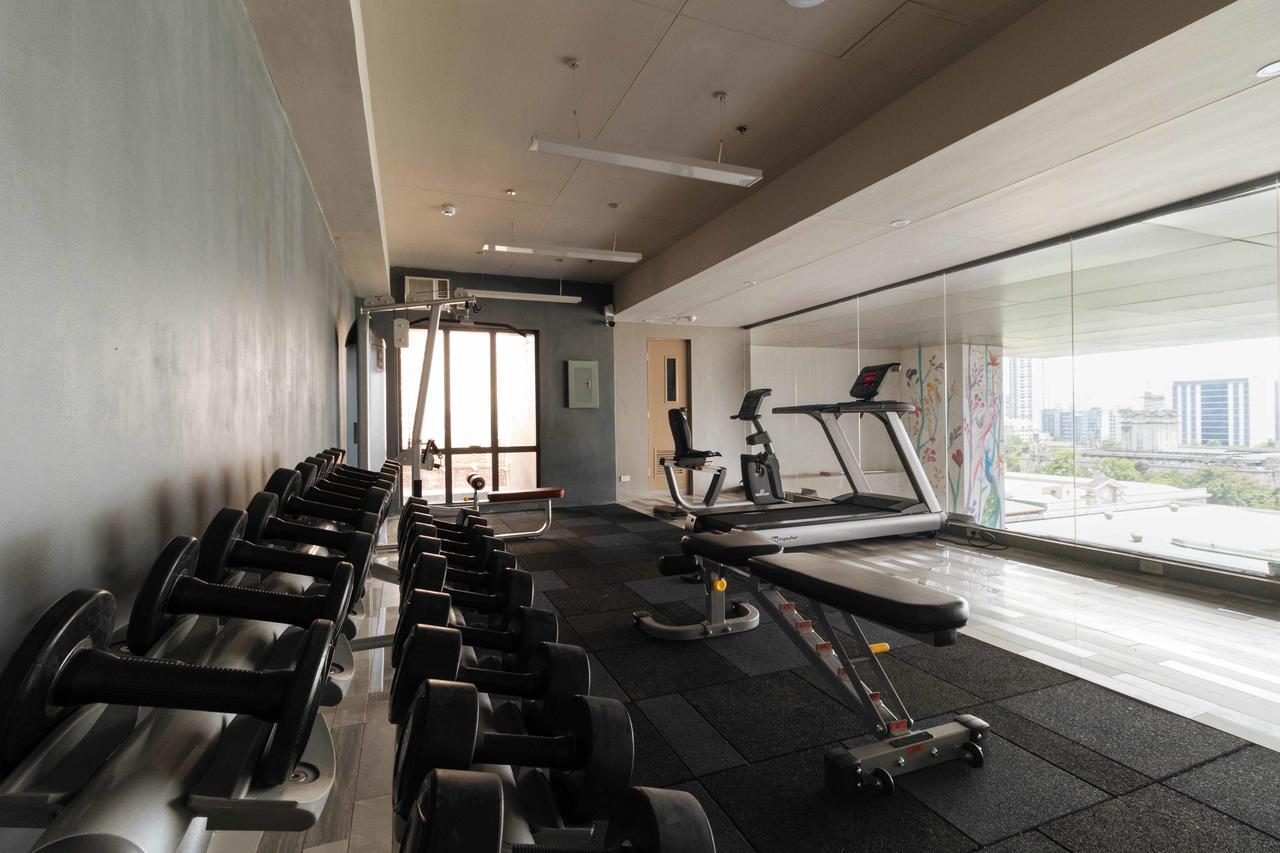 Reddoorz Premium Near Ust Hospital Otel Manila Dış mekan fotoğraf