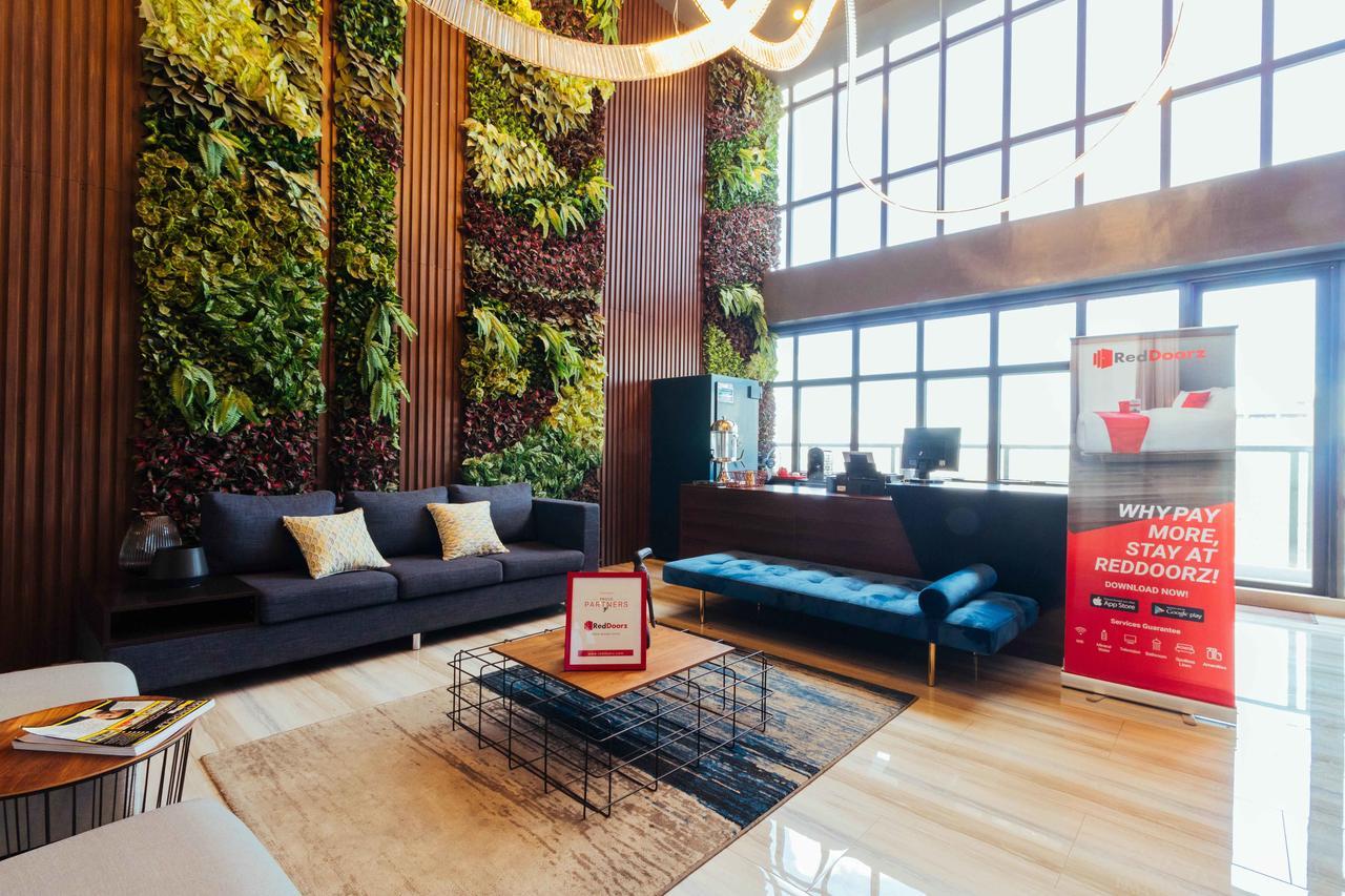 Reddoorz Premium Near Ust Hospital Otel Manila Dış mekan fotoğraf