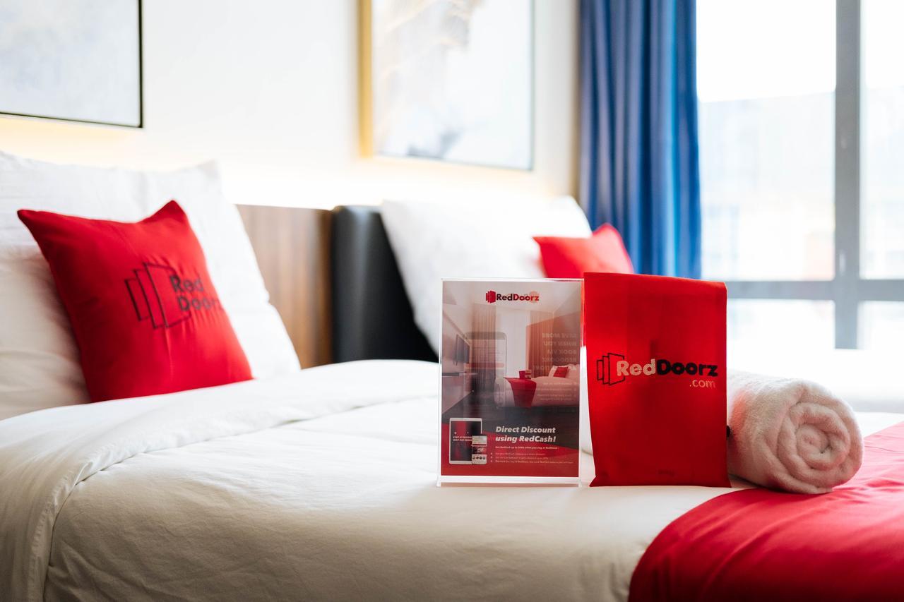 Reddoorz Premium Near Ust Hospital Otel Manila Dış mekan fotoğraf