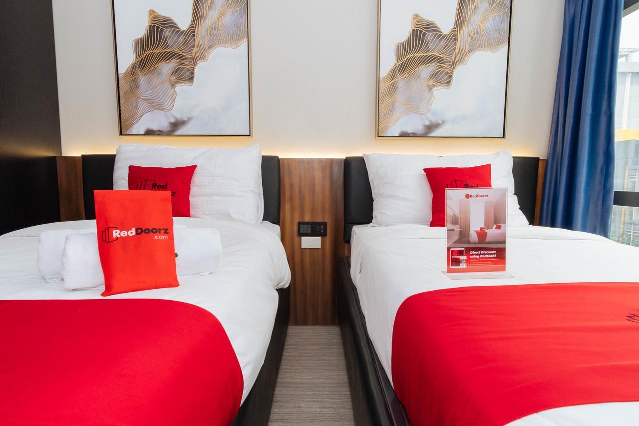Reddoorz Premium Near Ust Hospital Otel Manila Dış mekan fotoğraf