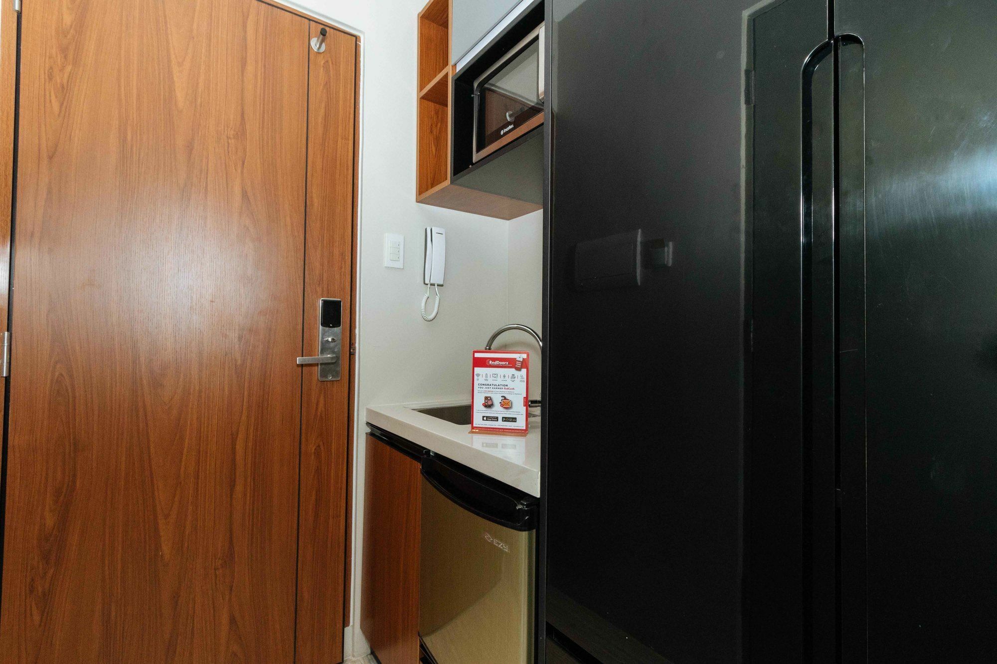 Reddoorz Premium Near Ust Hospital Otel Manila Dış mekan fotoğraf